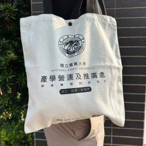 100號特殊棉帆布訂製，搭配黑色提把01