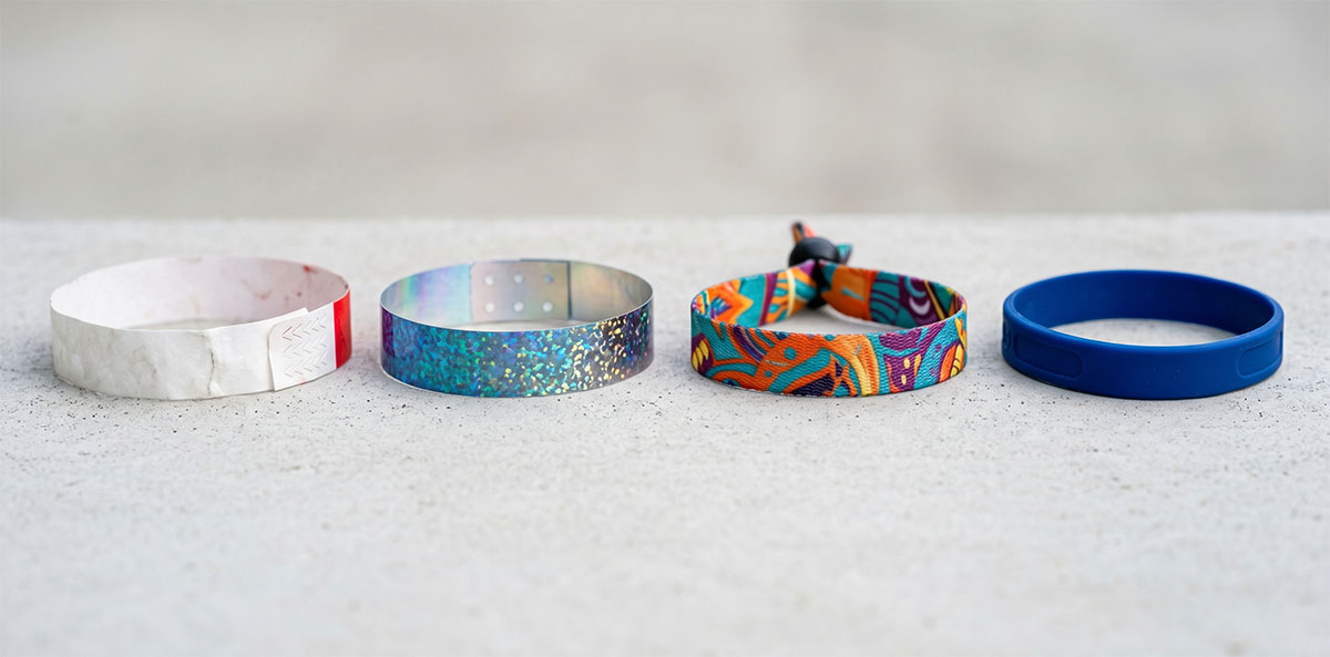 四種材質的客製化活動手環，包含杜邦紙、鐳射紙、織帶與矽膠手環